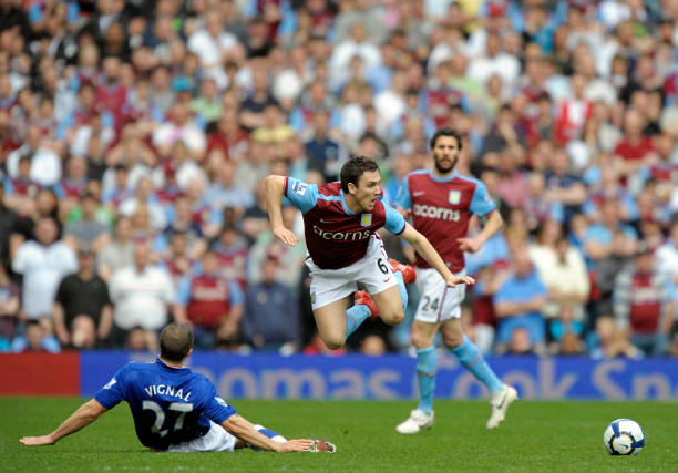 着球队在国 着球队在国