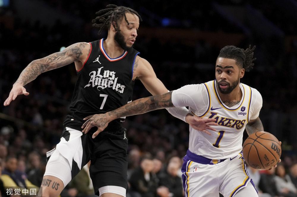 飞翼在三分 飞翼在三分